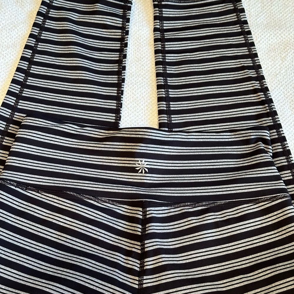 Athleta Chaturanga Capri - Picture 2 of 2